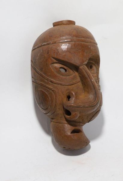 Decorative anthropomorphic mask 