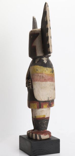 Decorative doll in polychrome wood.

Kachina,...