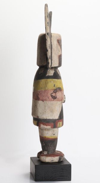 Decorative doll in polychrome wood.

Kachina,...