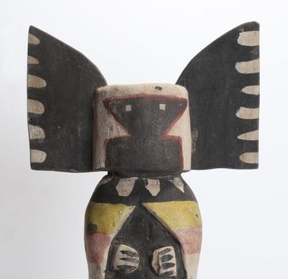 Decorative doll in polychrome wood.

Kachina,...