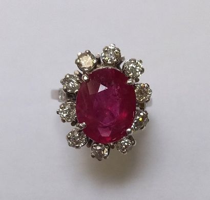 BAGUE marguerite en or gris 18k (750/°°)...