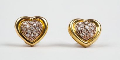 * - PAIRE DE BOUCLES D'OREILLE en or jaune...
