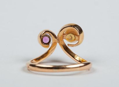 BAGUE en or jaune 18k (750/°°) à enroulements...