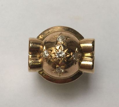 BAGUE en or jaune 18k (750/°°) présentant...