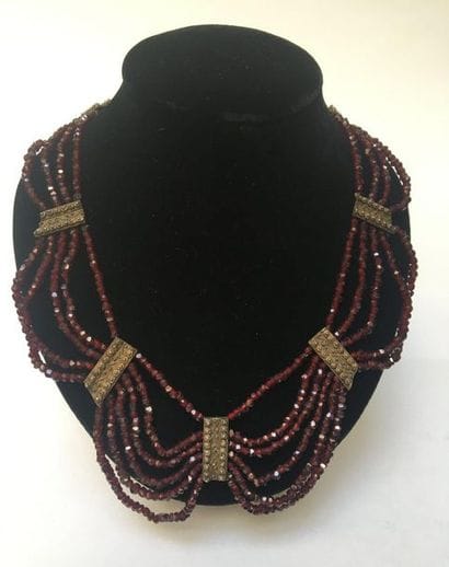 COLLIER 