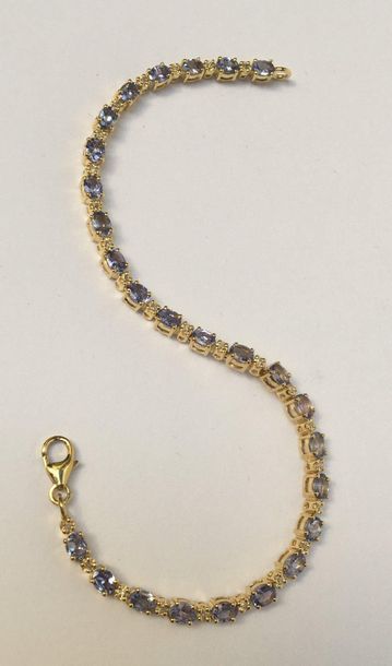 BRACELET ligne en argent doré (vermeil) 925/°°...