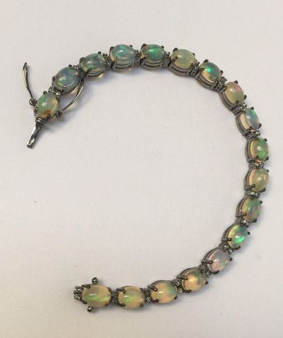 BRACELET ligne en argent 925/°° serti de...