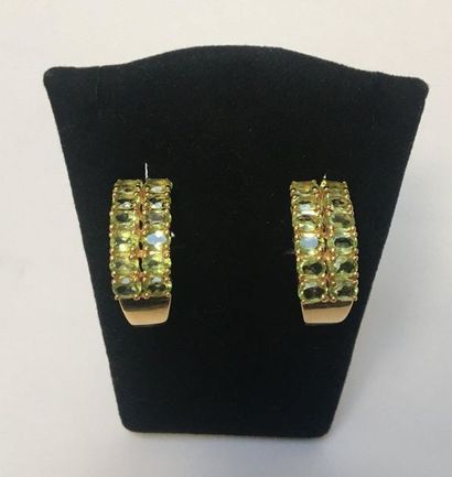 PAIRE DE 1/2 CREOLES en argent doré (vermeil)...