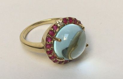 BAGUE en argent doré (vermeil) 925/°° centrée...