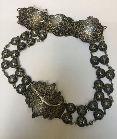 CEINTURE de femme caucasienne en argent 84...