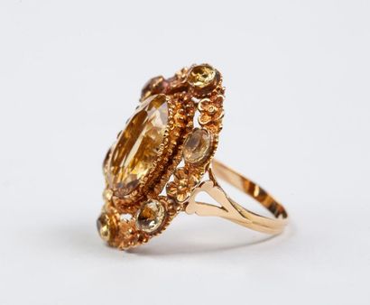 BAGUE ancienne en or jaune 18k (750/°°) à...