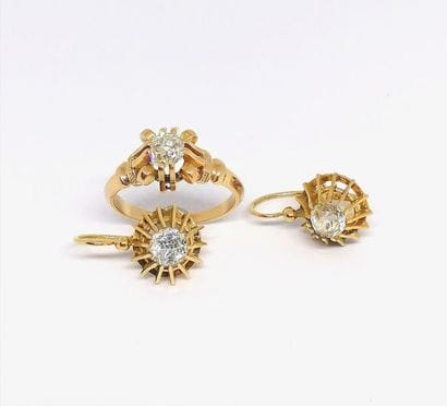 ½ PARURE en or jaune 18K (750/°°) composée...