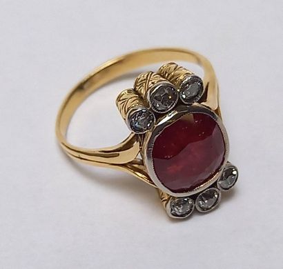 BAGUE ancienne en or jaune 18k (750/°°) et...