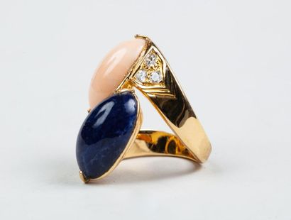 BAGUE de petit doigt en or jaune 18k (750/°°)...