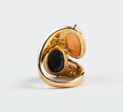 BAGUE de petit doigt en or jaune 18k (750/°°)...