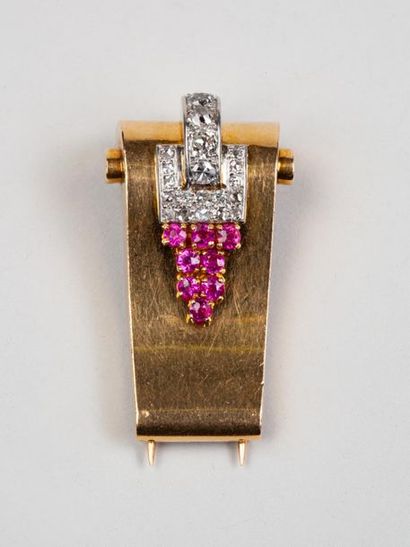 CLIP DE CORSAGE en or jaune 18k (750/°°)...