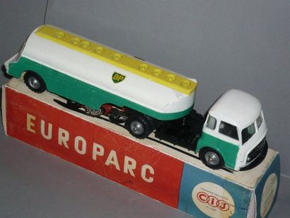 CIJ Semi-remorque SOMUA BP. TBE 

En l'état,...