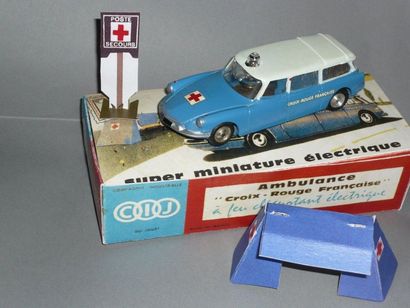 CIJ Citroën DS ambulance bleue/blanc

En...