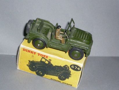DINKY TOYS GB n°674 Austin Camp

En l'état,...