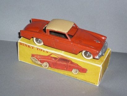DINKY TOYS n° 24U Studebaker orange/crème...
