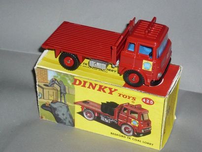 DINKY TOYS GB n° 425 BEDFORD TK Coal Lorry

Manque...