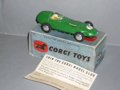 CORGI TOYS Vanwall verte 

En l'état, boîte...
