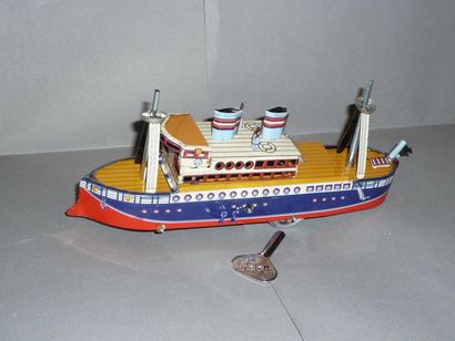Style PAYA. Jouet en tôle. Bateau à vape...