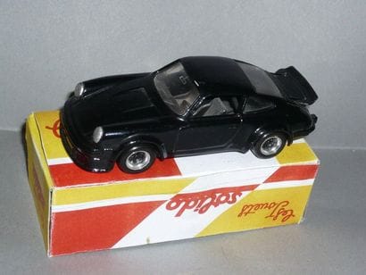SOLIDO. Porshe 934 turbo 

En l'état. Boîte...