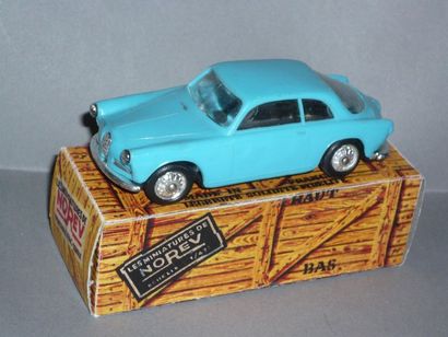 NOREV. Alfa Romeo Giulietta sprint 1300 

En...