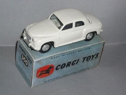 CORGI TOYS. Rover 90 blanche TBE

Boîte non...