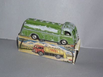 CIJ.Camion citerne BP vert

Mauvais état....
