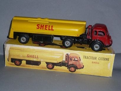 CIJ Tracteur Renault 
