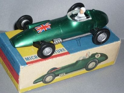 POLITOYS n°58 BRM Formula 1 avec sa boîte...
