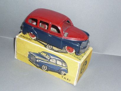 CIJ RENAULT Prairie TAXI bleu/rouge 

En...
