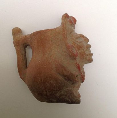 Small Maya style vase with handle in beige...