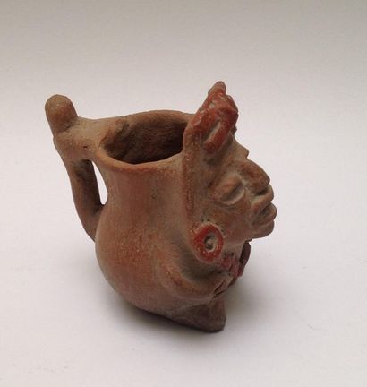 Small Maya style vase with handle in beige...