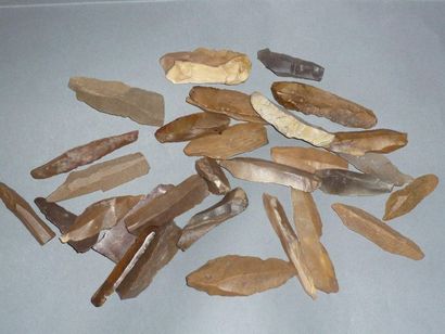 Thirty flint knives and blades.

Solutrean-Magdalenian,...