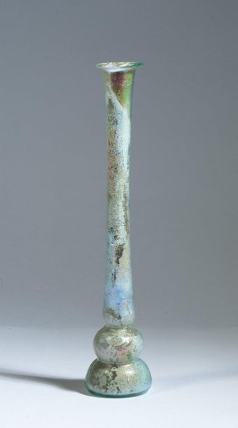 Double bulb bottle in iridescent green pearly...
