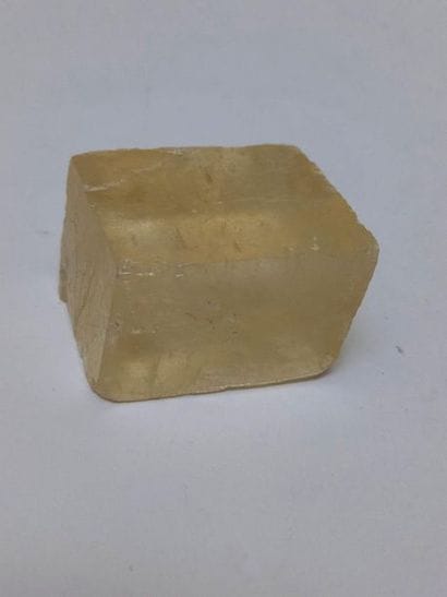Polished optical calcite block 

4,5 x 3,5...