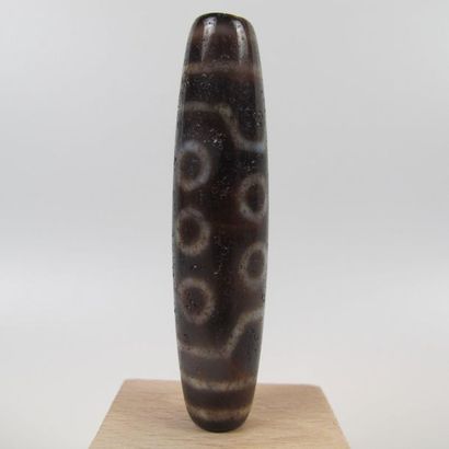 Beautiful 8-eyed Dzi pearl, protective talisman....