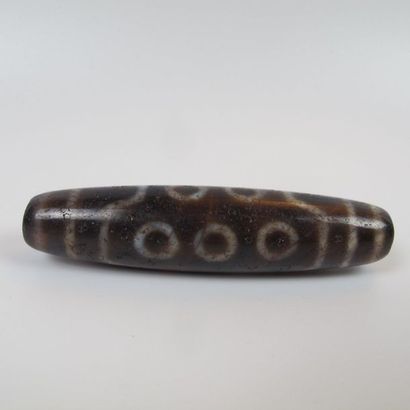 Beautiful 8-eyed Dzi pearl, protective talisman....