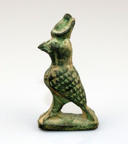 Large eagle wearing the unified crown

Bronze...
