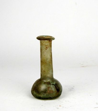 Bottle vase with long neck

Glass 10.5 cm

Roman...