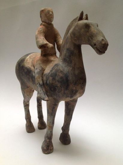 Archer on his mount. The posture of the warrior...
