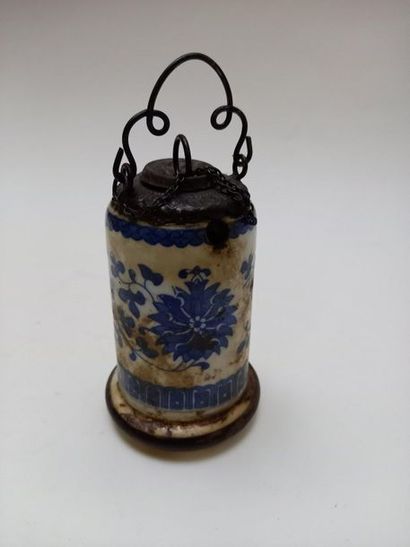 Chinese porcelain water pipe in tubular form...