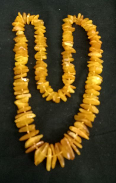 Necklace made of real Baltic amber. 80cm