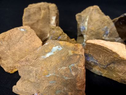 
Lot of natural opal blocks from Australia....
