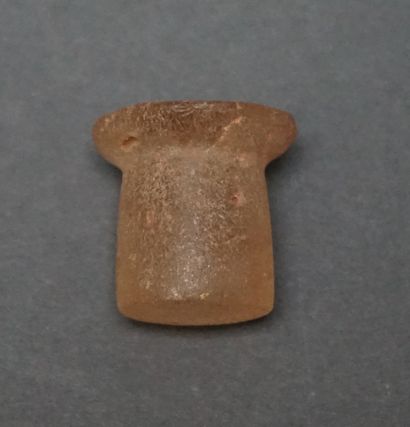 Rock crystal labret in the shape of a pawn....