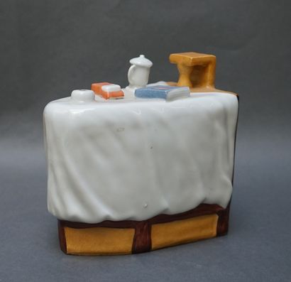 Revolutionary series in porcelain. Mao's...