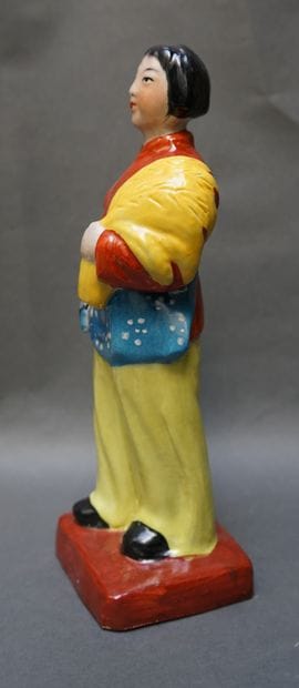 Revolutionary series in porcelain. Woman...